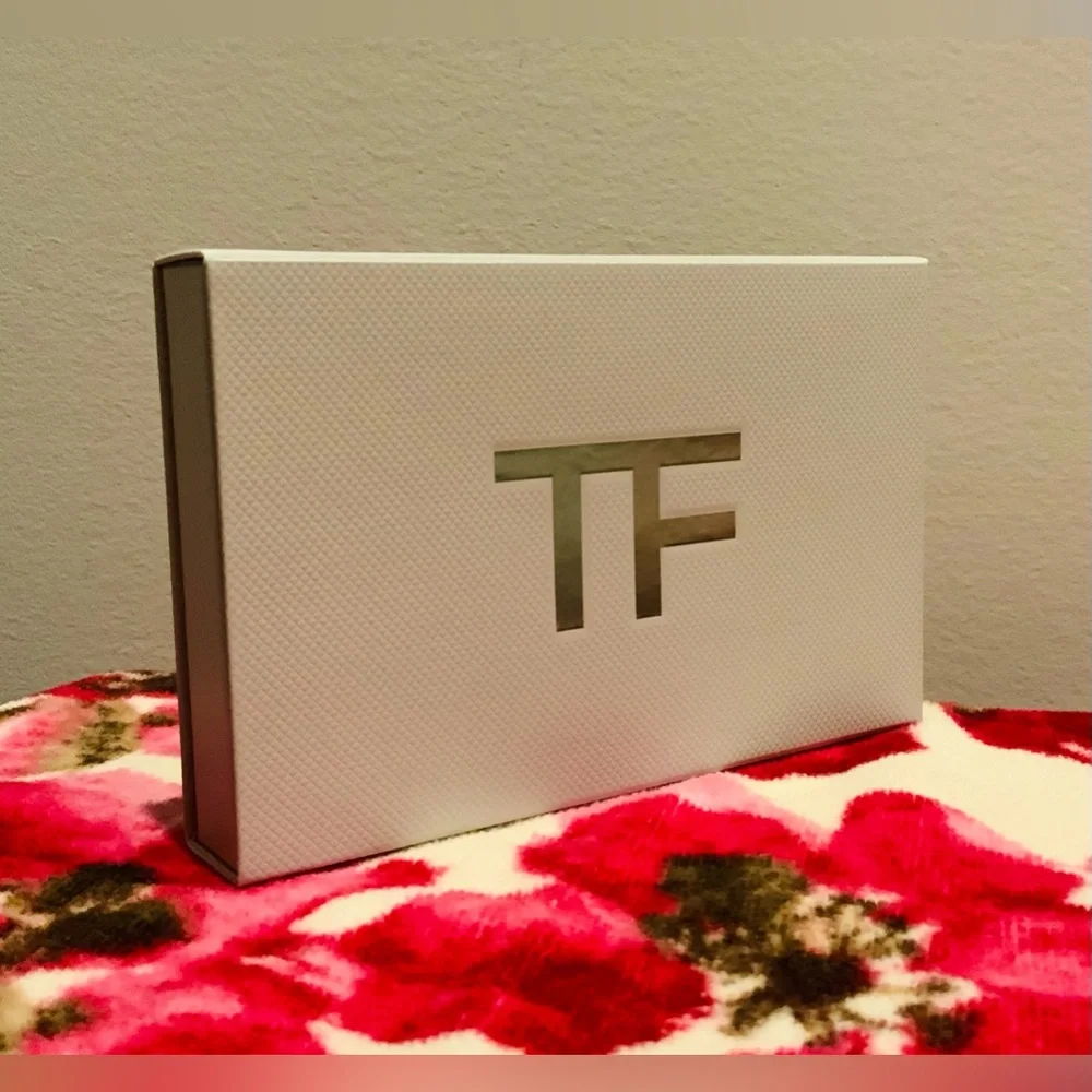 3 x Host pick item - TOM FORD LIP COLOR MINI DELUXE SET 5 x 1 g AND POUCH -